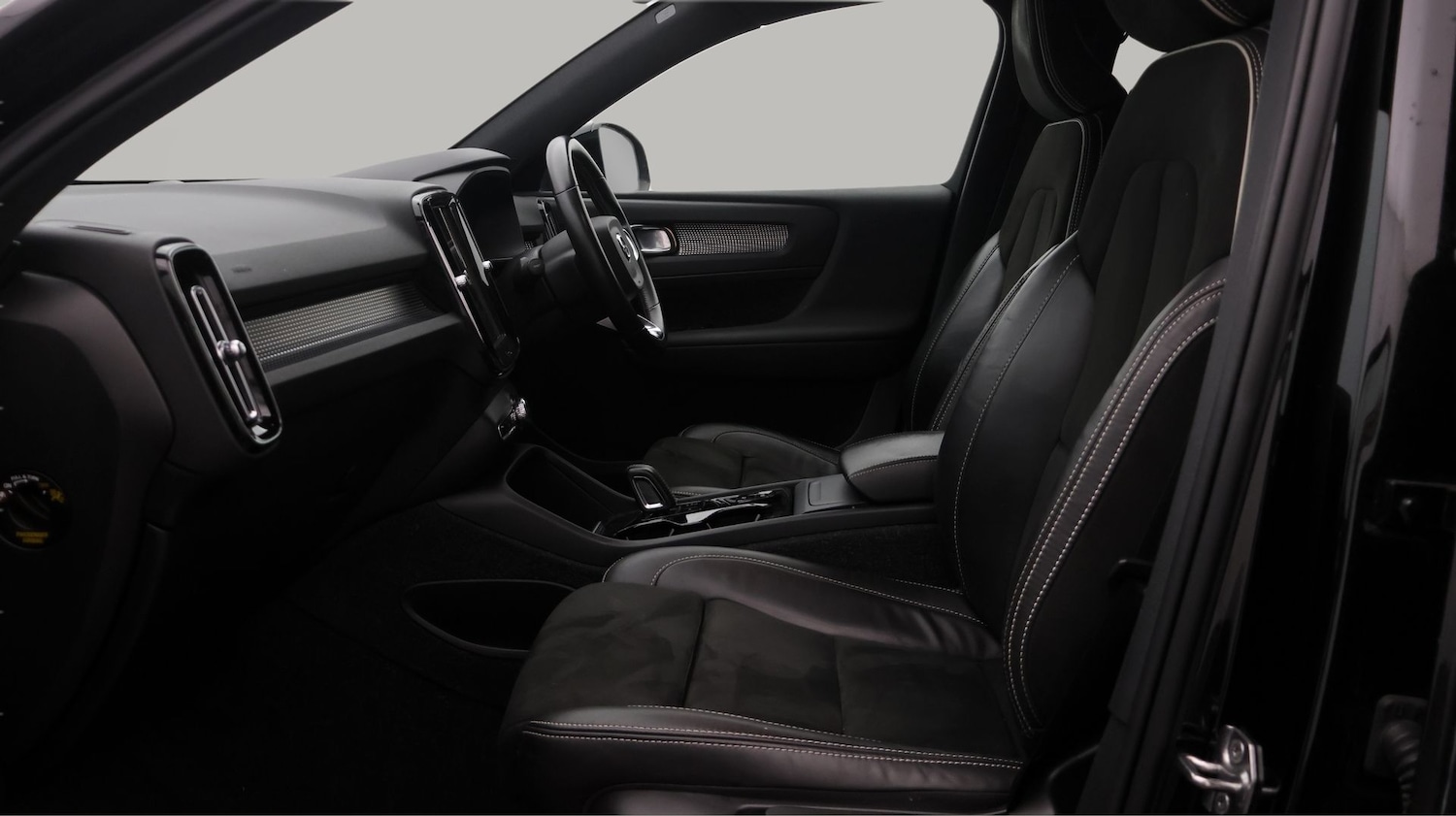 Used Volvo XC40 2020 for sale - 77688166: Photo 14