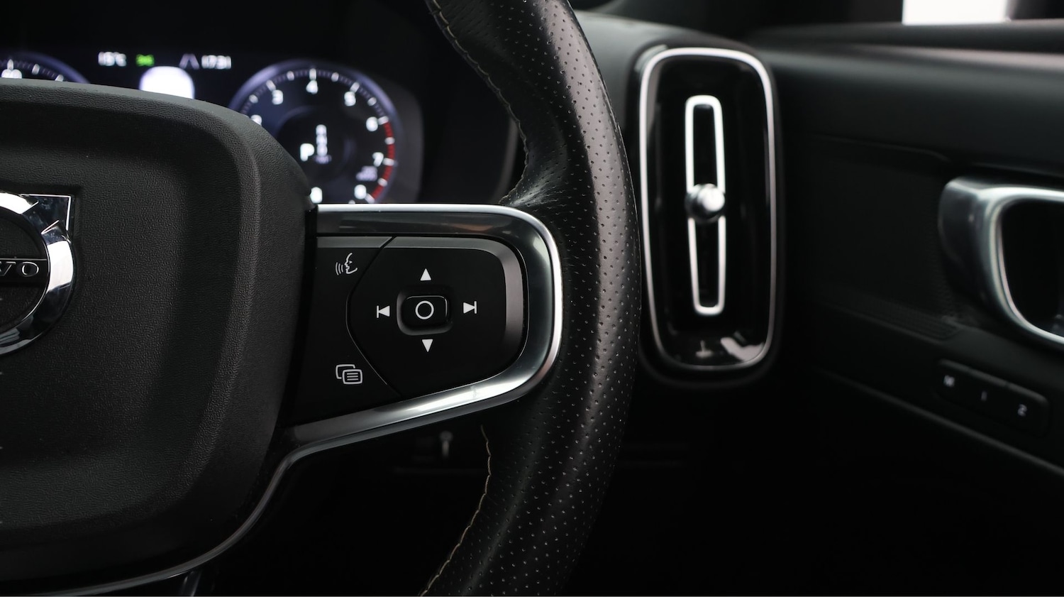 Used Volvo XC40 2020 for sale - 77688166: Photo 22