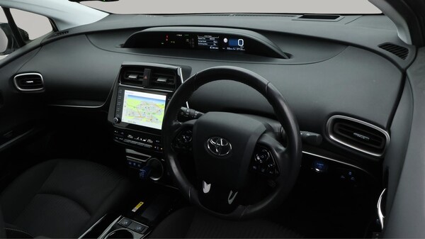 Used Toyota Prius 2021 for sale - 76201235: Photo 10