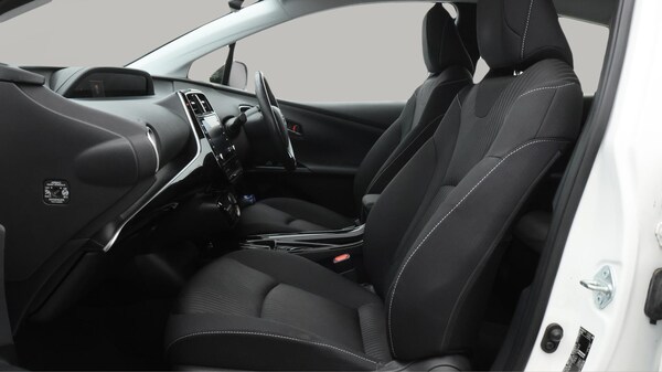 Used Toyota Prius 2021 for sale - 76201235: Photo 15