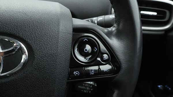 Used Toyota Prius 2021 for sale - 76201235: Photo 24