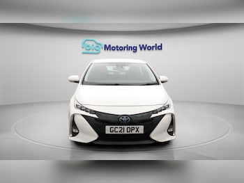 Used Toyota Prius 2021 for sale - 76201235: Photo 3