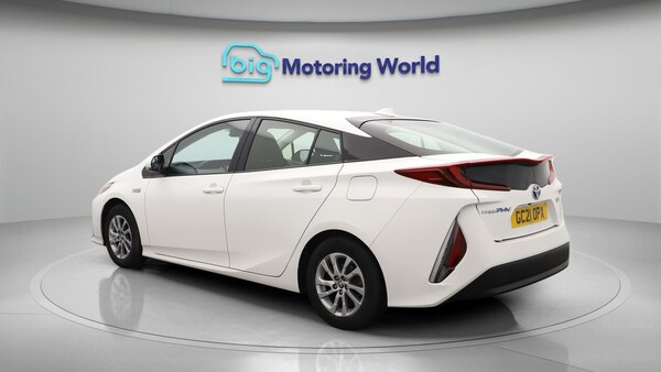 Used Toyota Prius 2021 for sale - 76201235: Photo 6