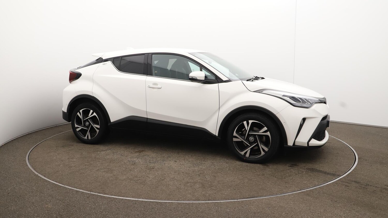 Used Toyota C-HR 2022 for sale - 75905482: Photo 46