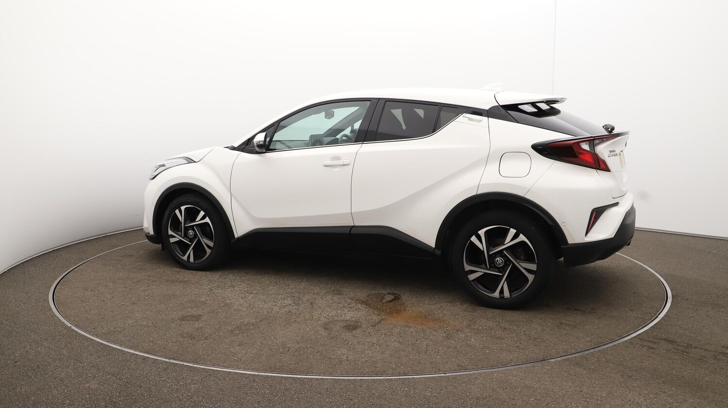 Used Toyota C-HR 2022 for sale - 75905482: Photo 47