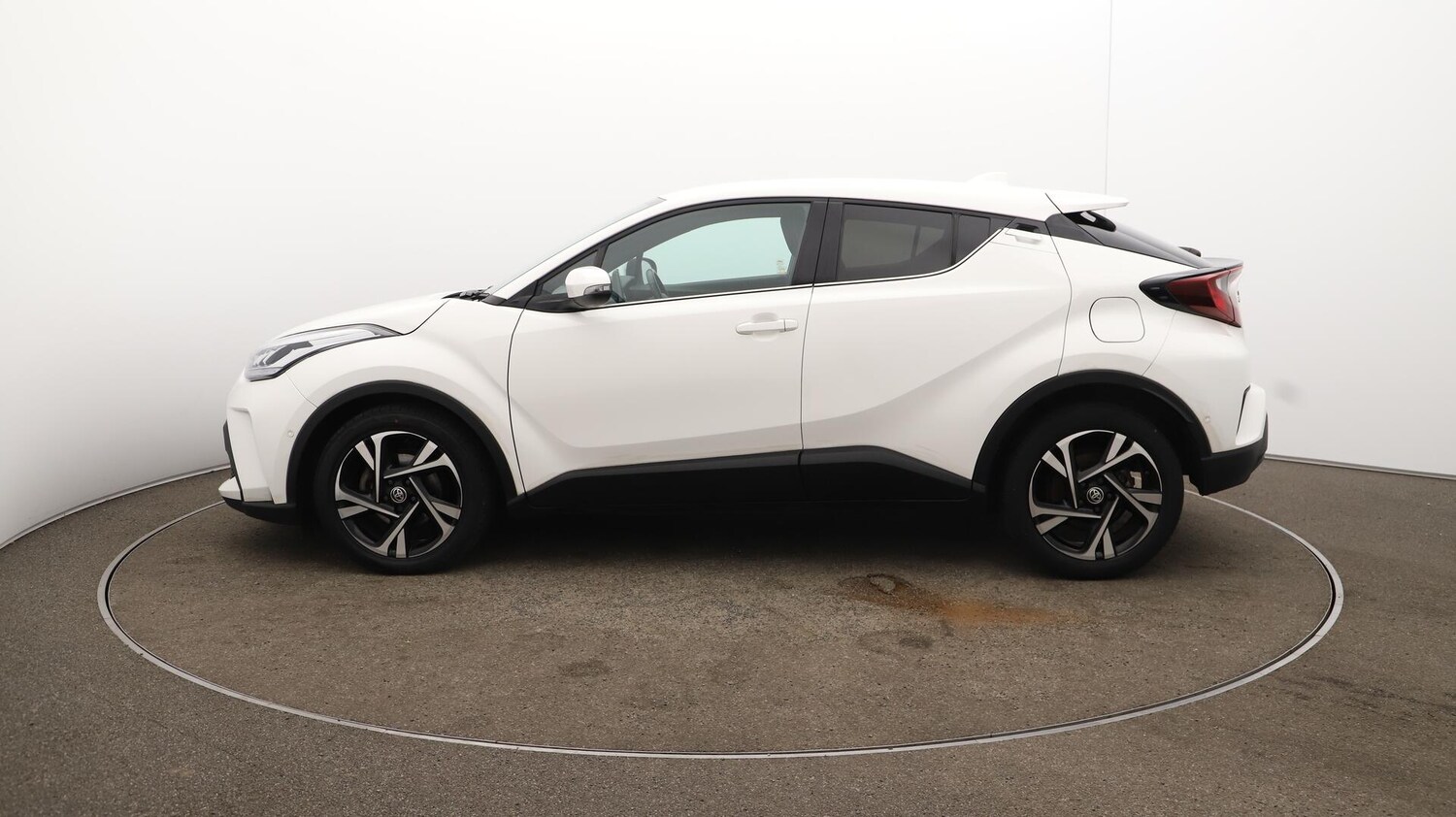 Used Toyota C-HR 2022 for sale - 75905482: Photo 64