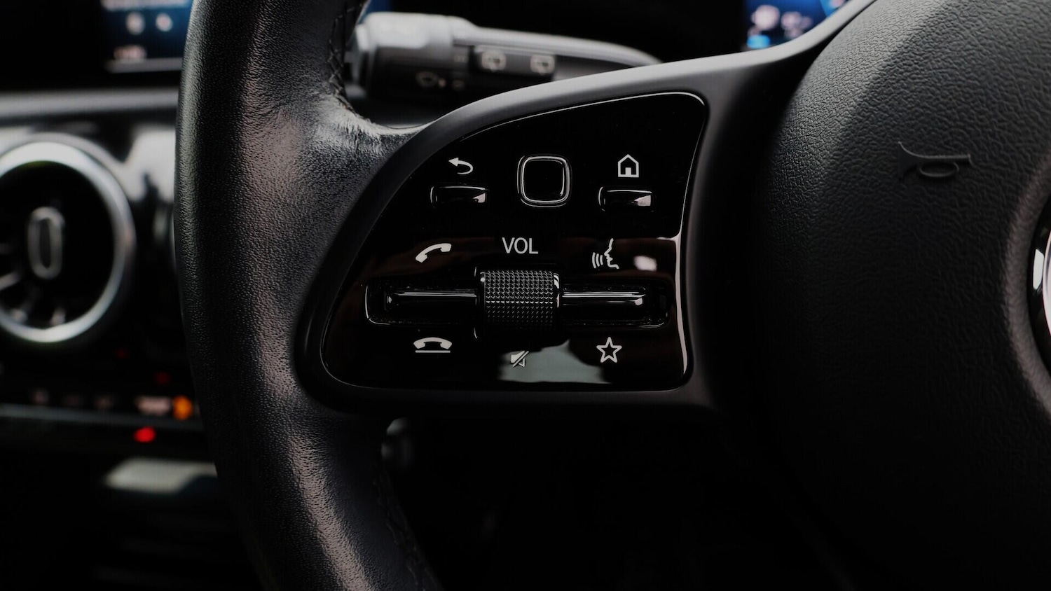 Used Mercedes-Benz A-Class 2019 for sale - 76613208: Photo 24