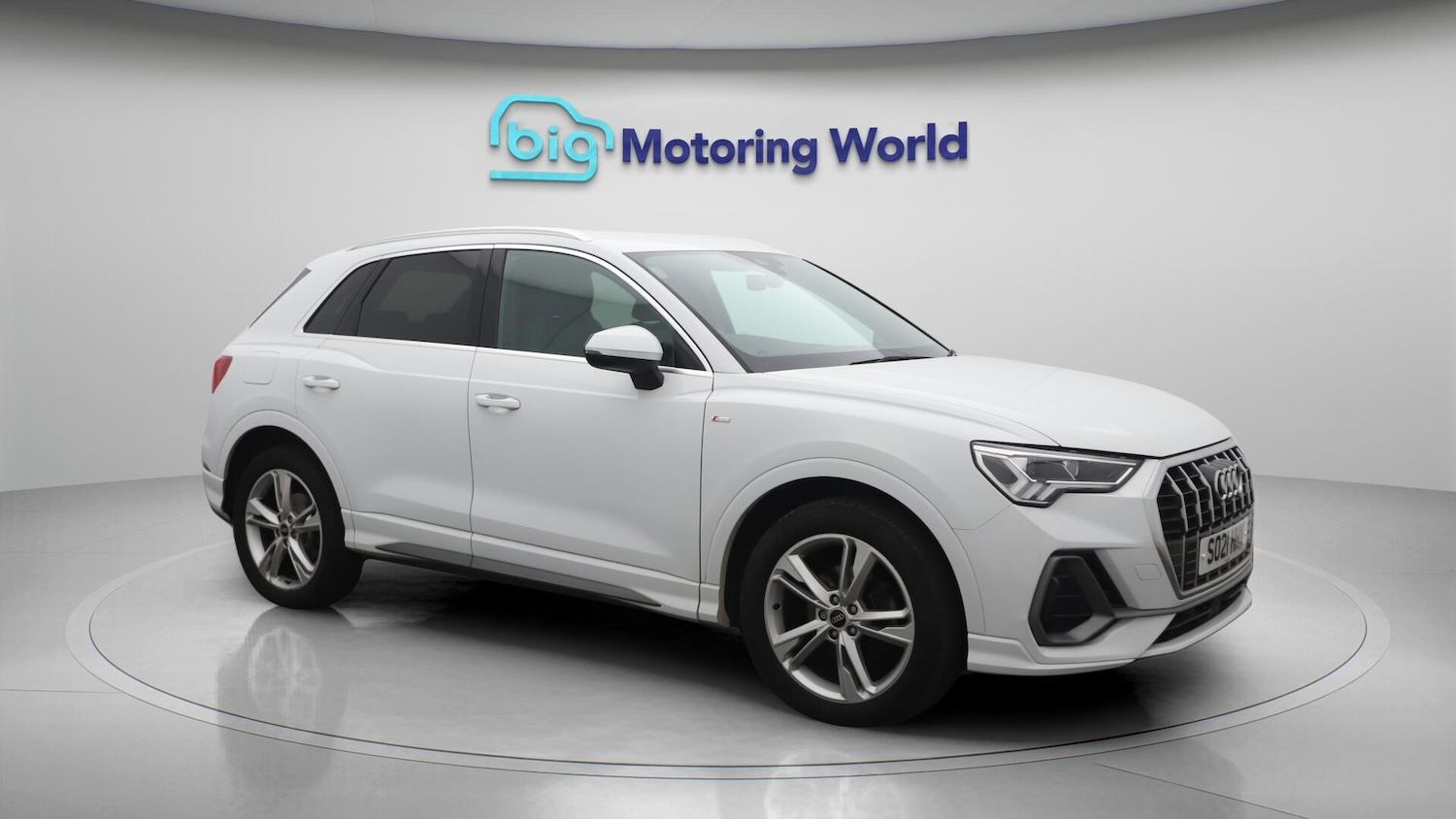 Used Audi Q3 2021 for sale - 76608433: Photo 2