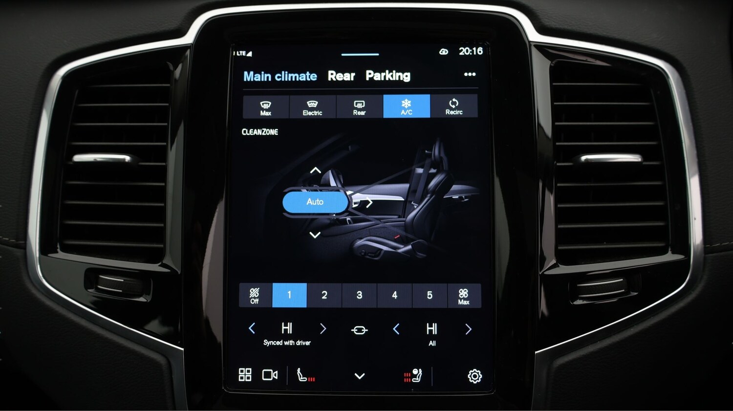 Used Volvo XC90 2023 for sale - 77351090: Photo 12