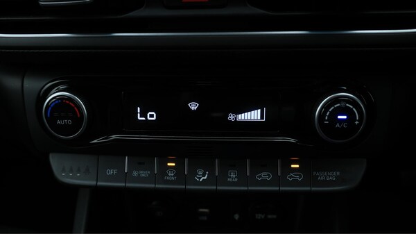 Used Hyundai KONA 2022 for sale - 76109642: Photo 13