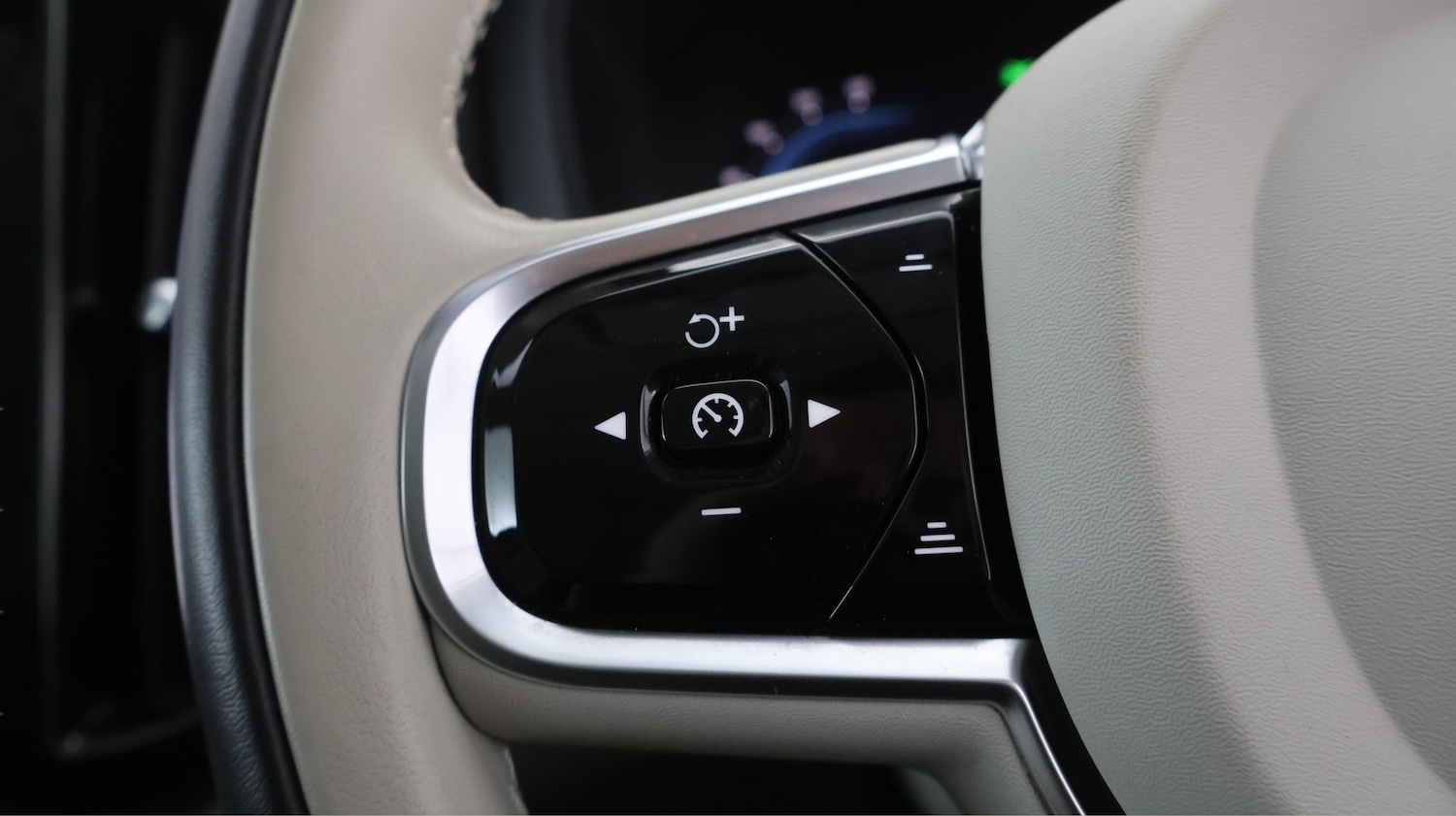 Used Volvo XC60 2024 for sale - 77363463: Photo 23