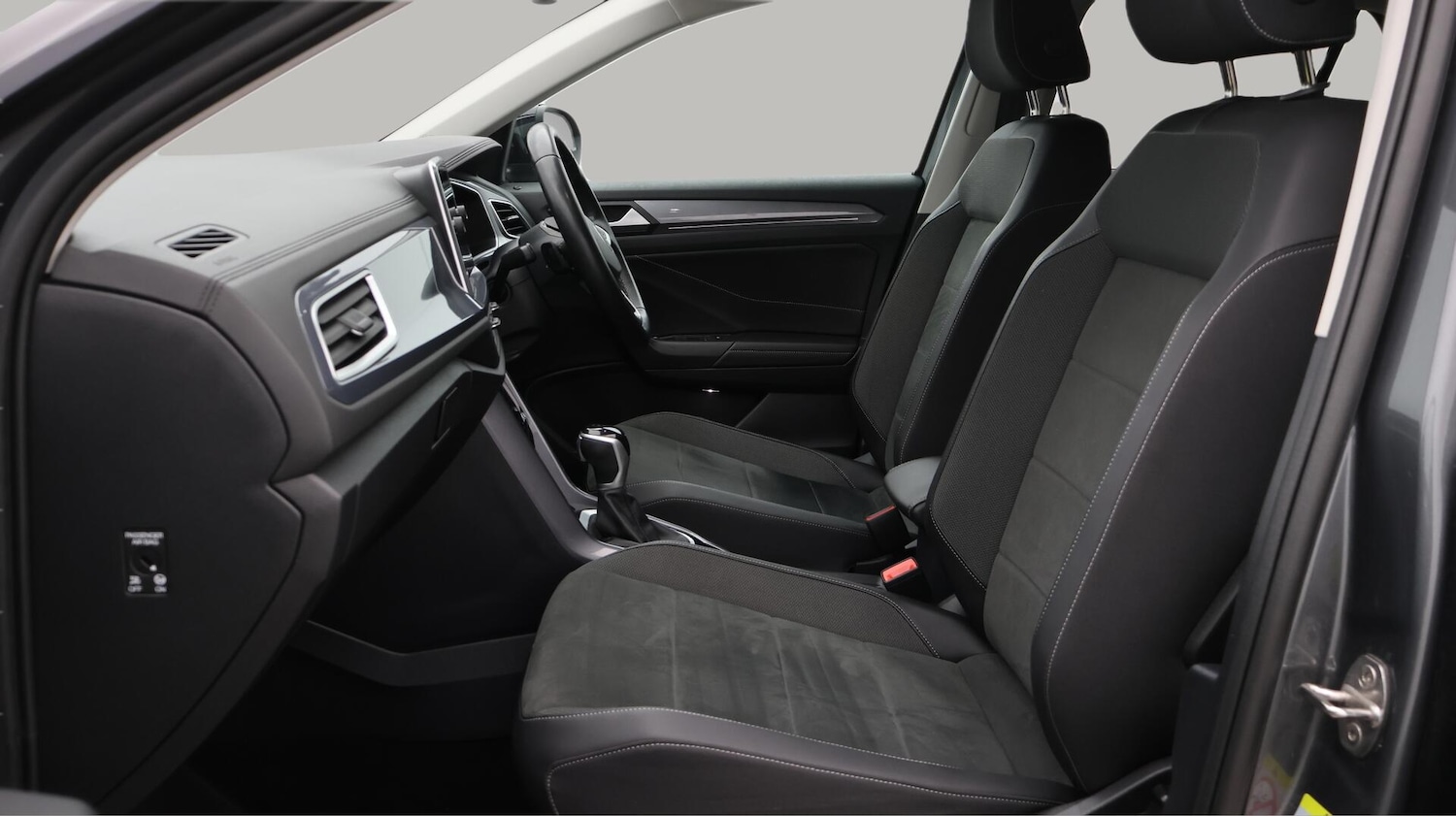 Used Volkswagen T-Roc 2022 for sale - 76633976: Photo 15