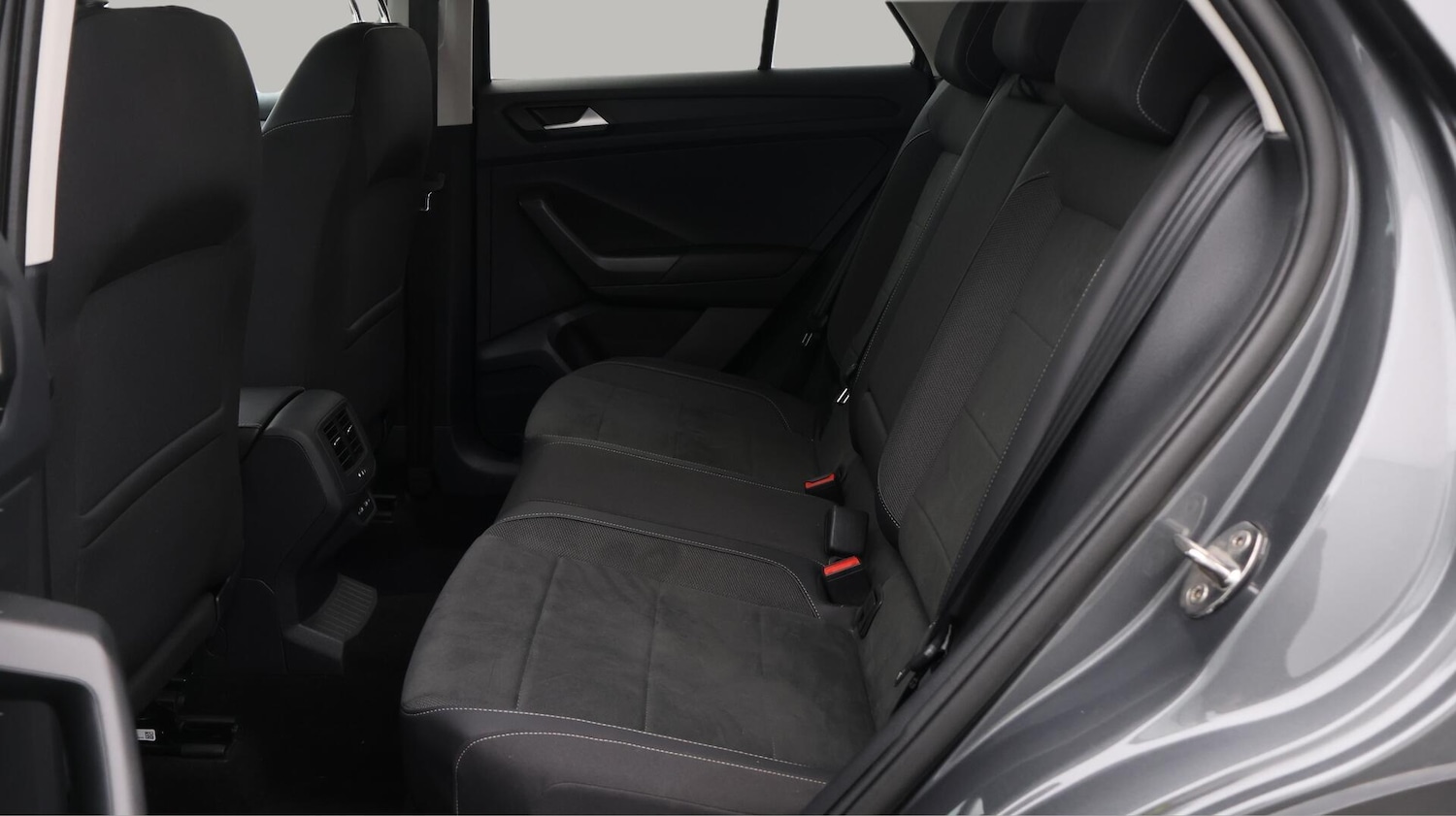 Used Volkswagen T-Roc 2022 for sale - 76633976: Photo 17