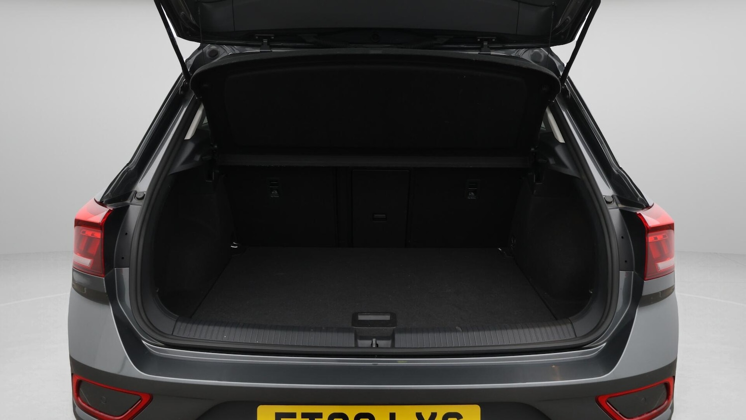 Used Volkswagen T-Roc 2022 for sale - 76633976: Photo 18