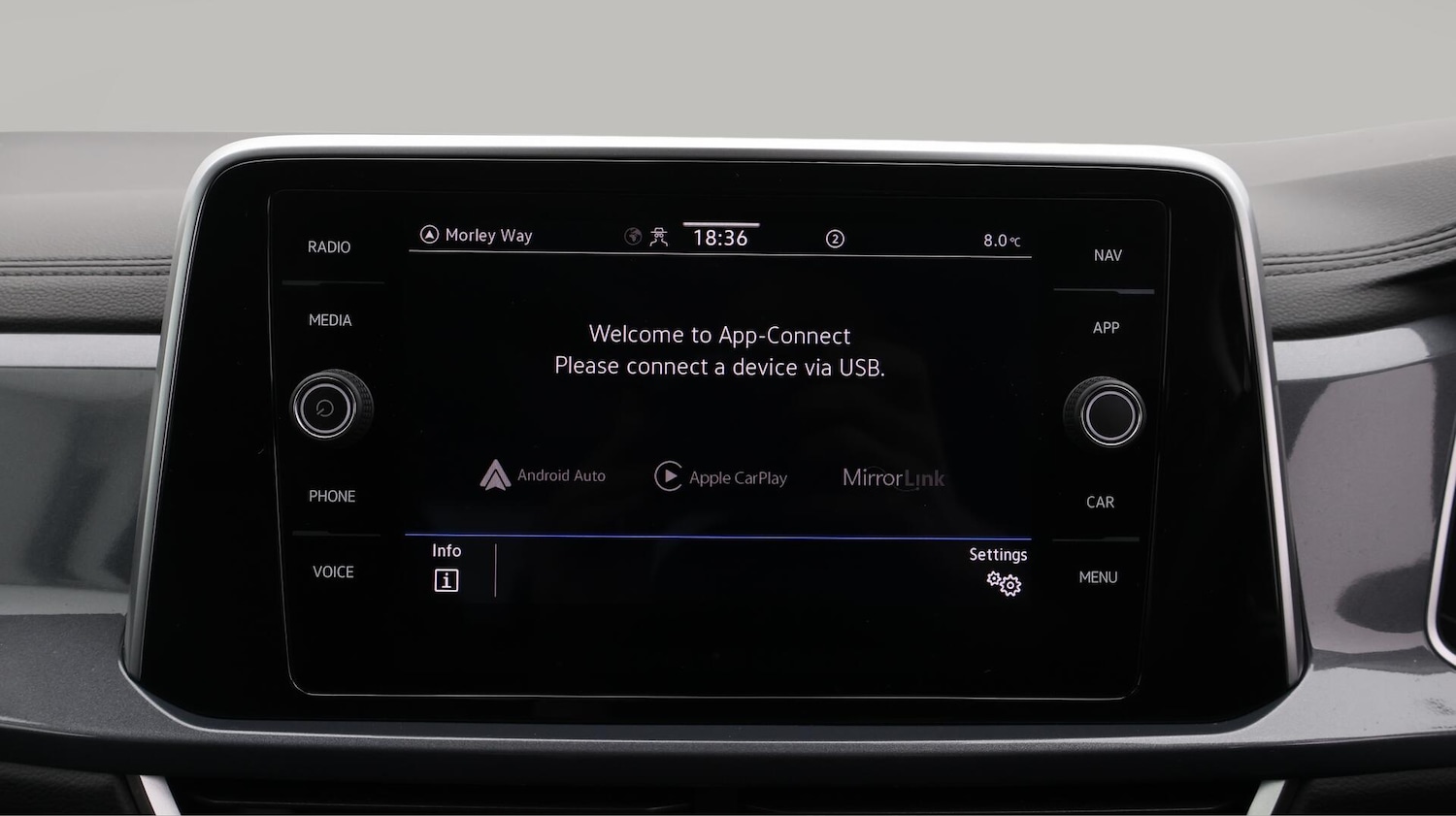 Used Volkswagen T-Roc 2022 for sale - 76633976: Photo 24