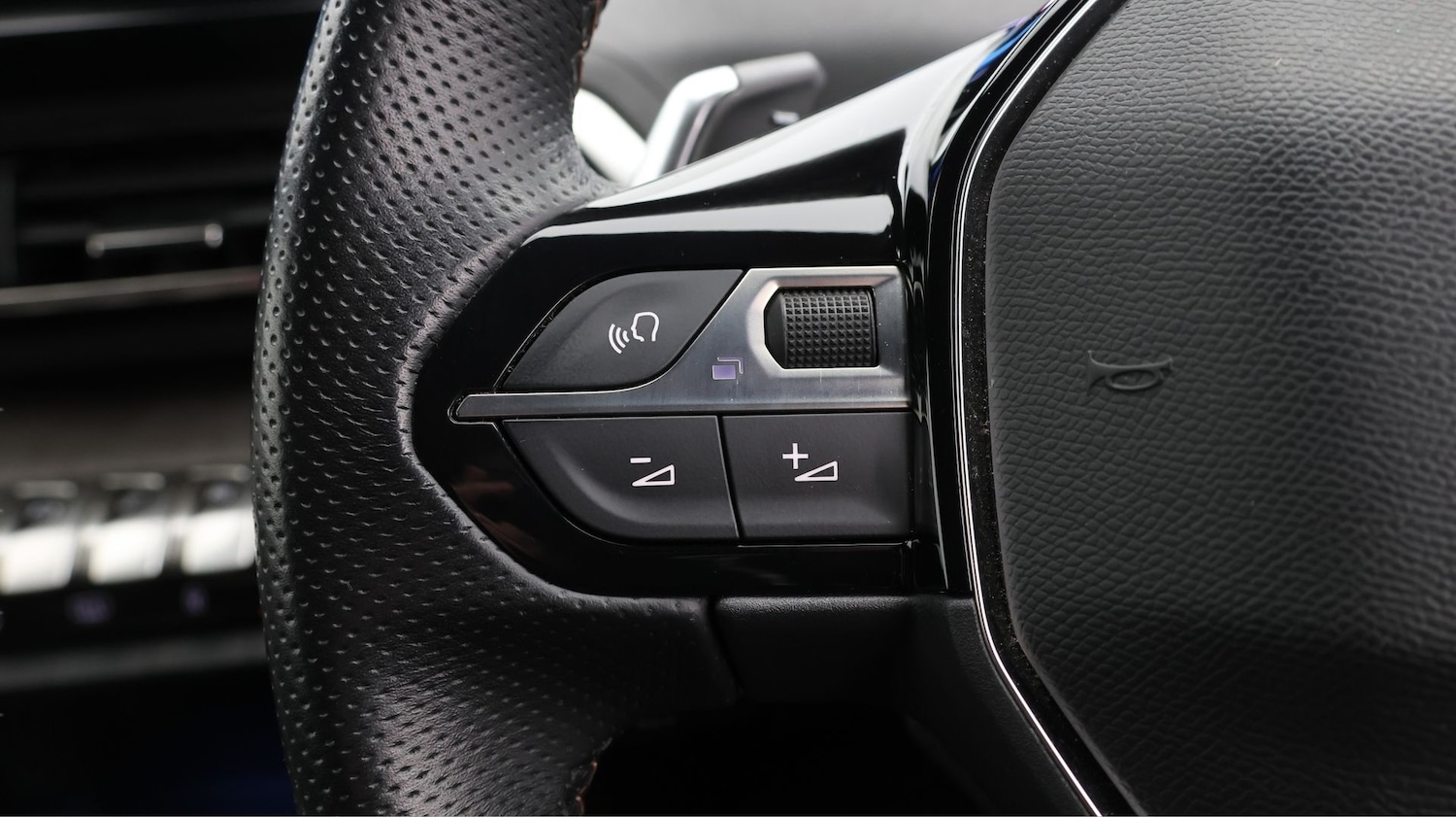 Used Peugeot 3008 2022 for sale - 77880885: Photo 24