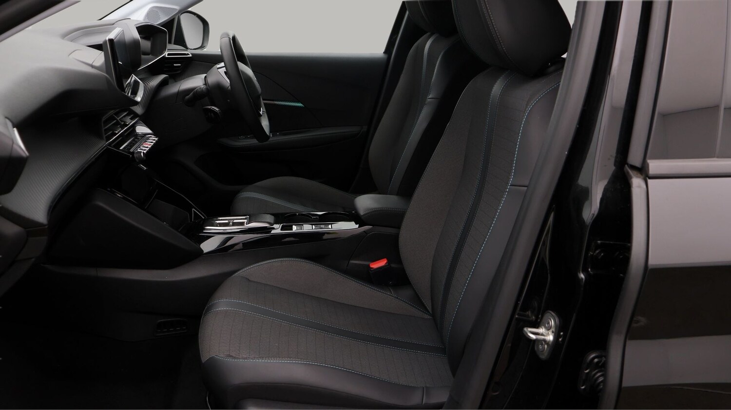 Used Peugeot 208 2022 for sale - 77730082: Photo 14