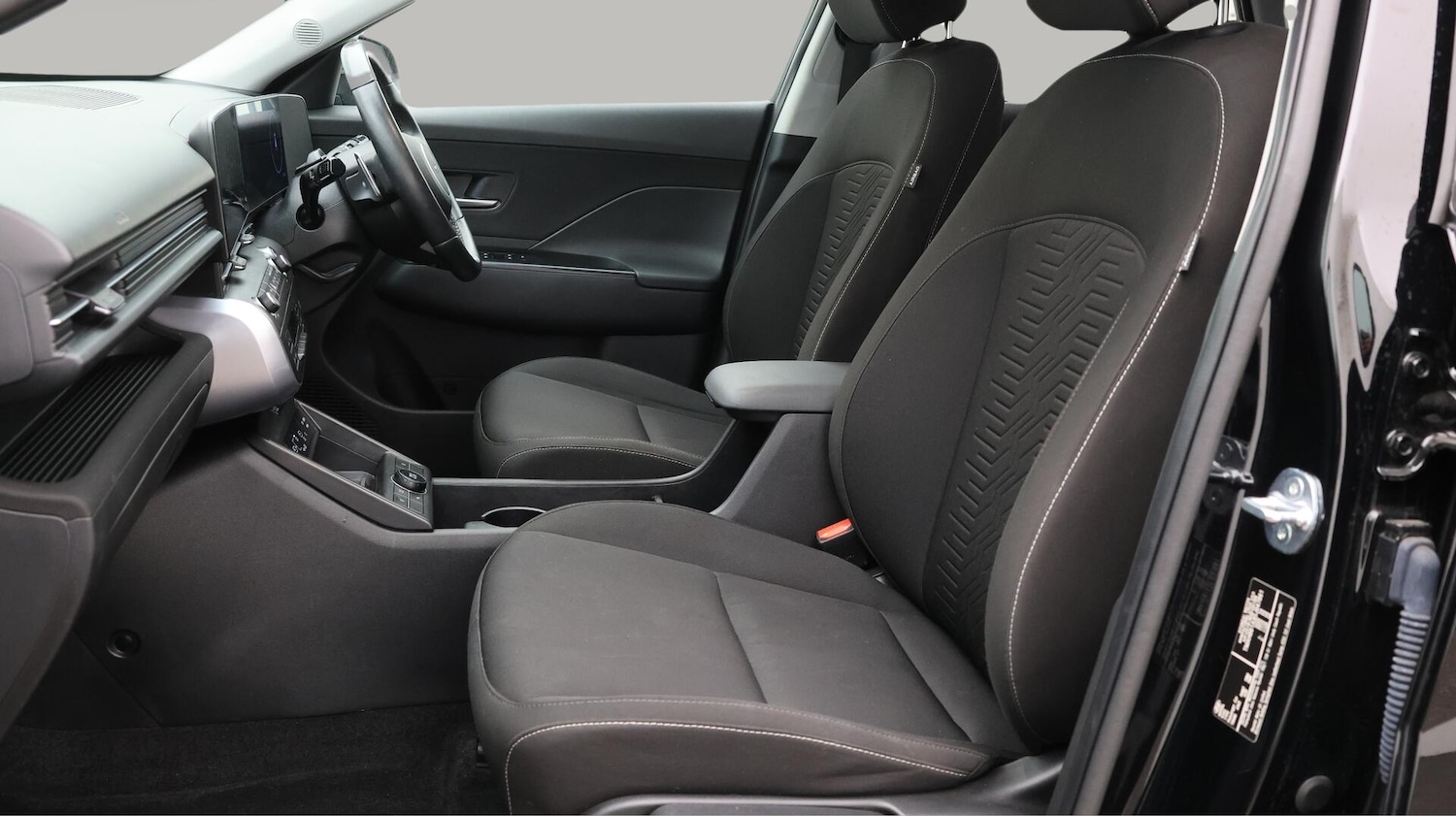 Used Hyundai KONA 2024 for sale - 76399033: Photo 15