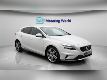 Used Volvo V40 2019 for sale - 75493297: Photo