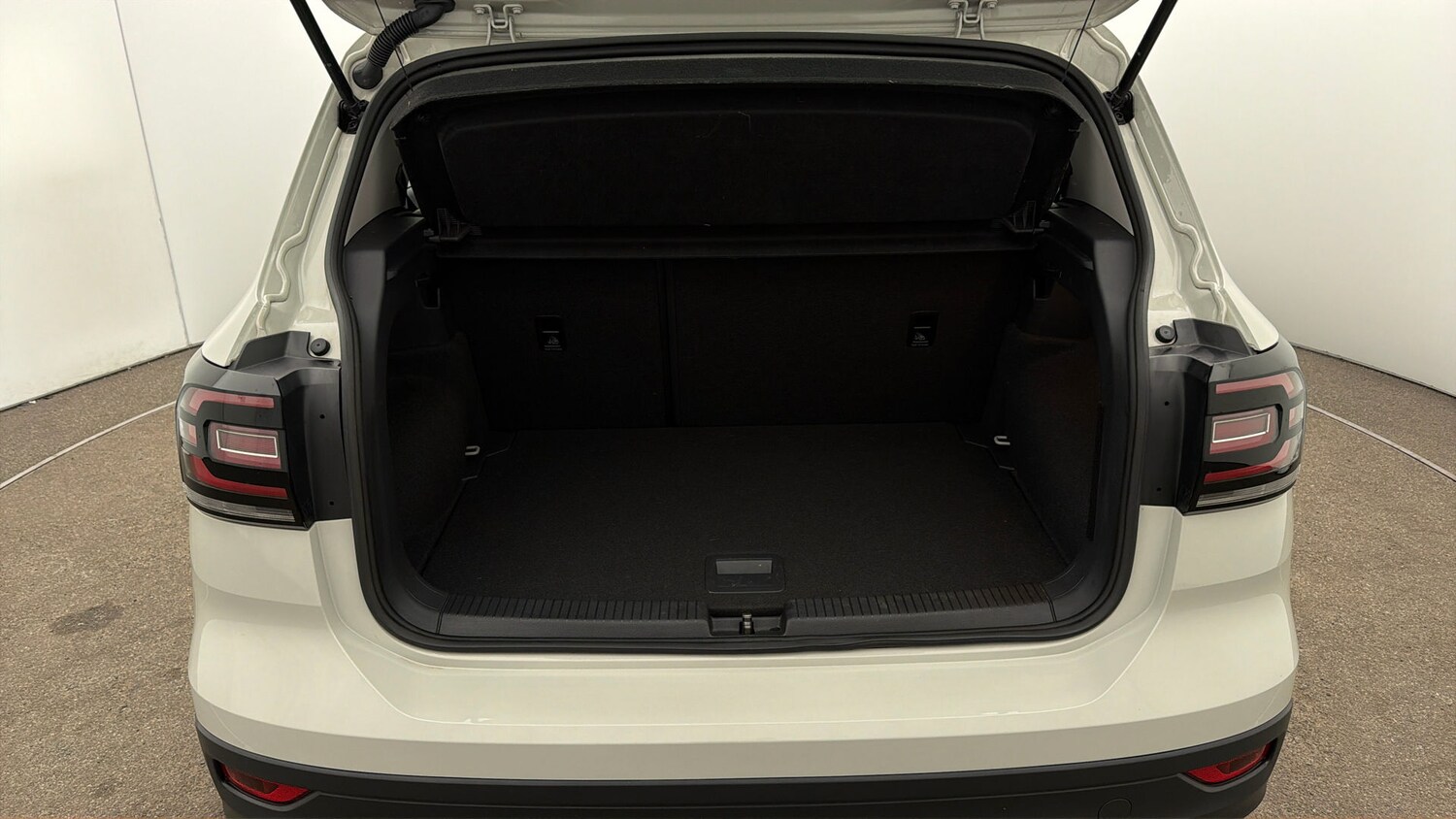 Used Volkswagen T-Cross 2023 for sale - 78143726: Photo 16