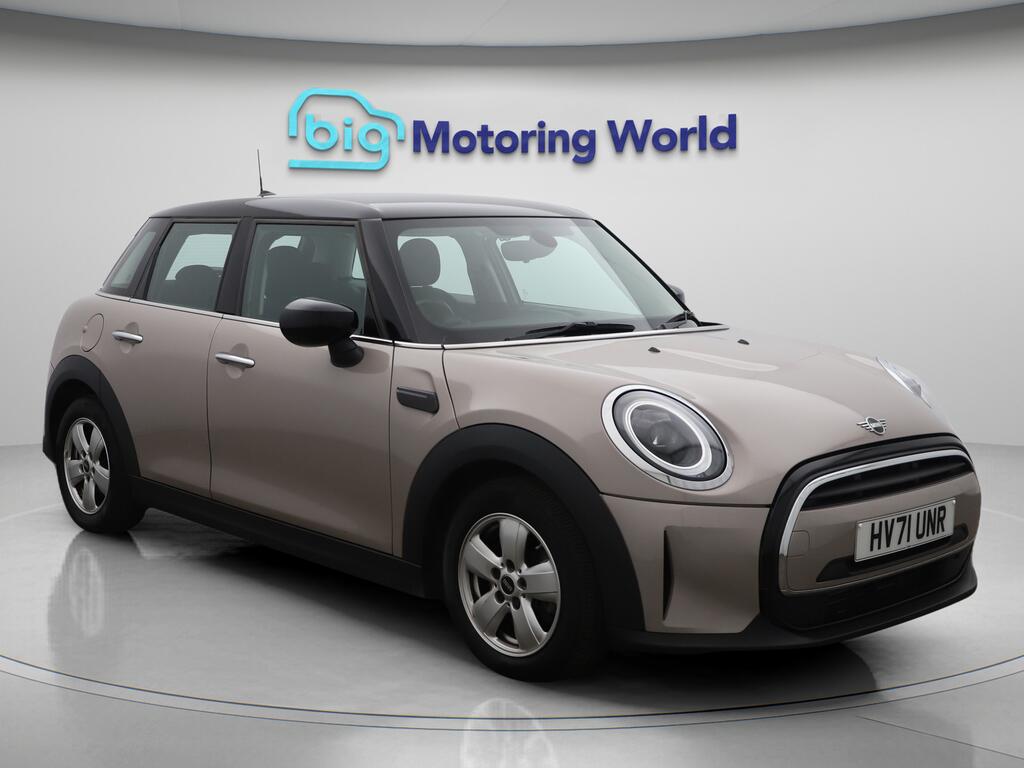 Used MINI Hatch 2021 for sale - 76433345: Photo 1