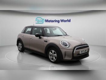 Used MINI Hatch 2021 for sale - 76433345: Photo