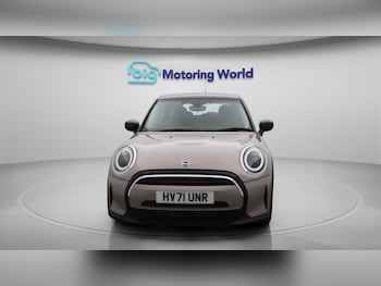 Used MINI Hatch 2021 for sale - 76433345: Photo