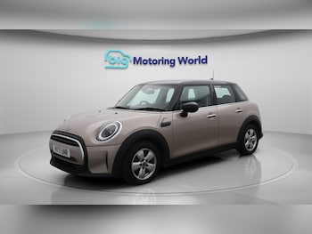 Used MINI Hatch 2021 for sale - 76433345: Photo