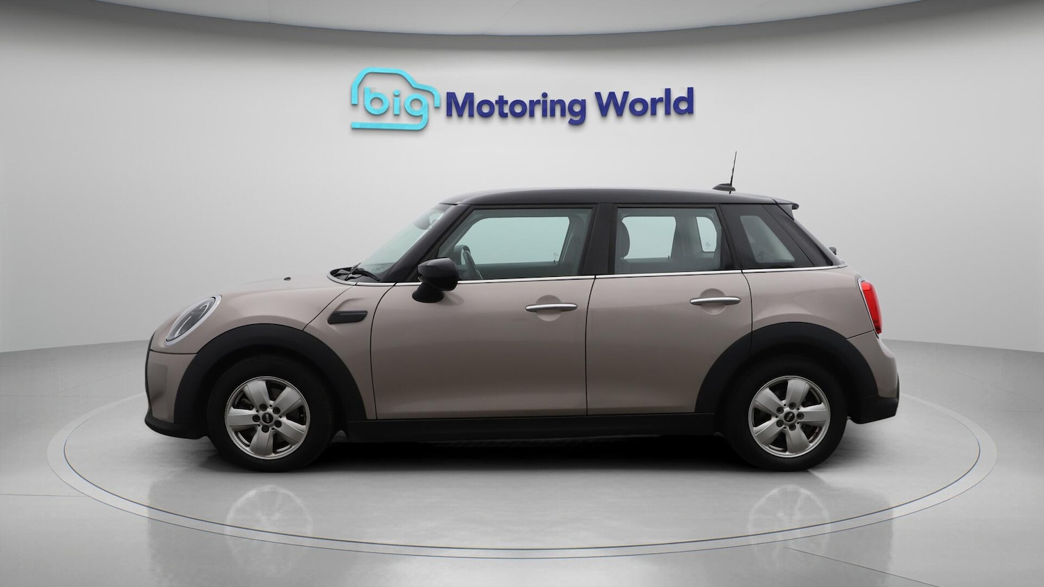 Used MINI Hatch 2021 for sale - 76433345: Photo 5