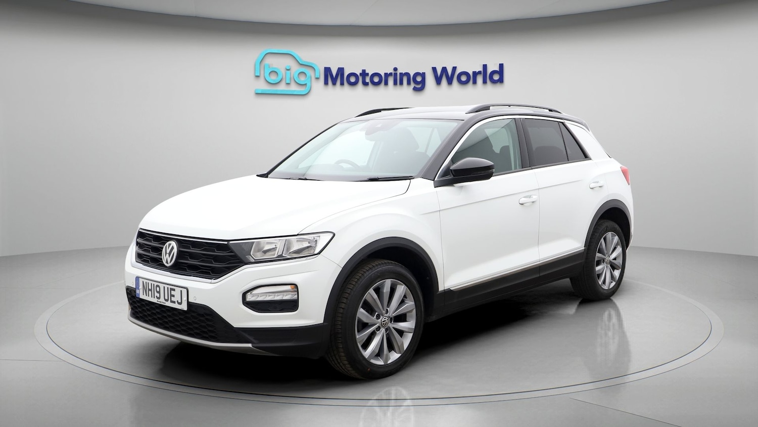 Used Volkswagen T-Roc 2019 for sale - 77429430: Photo 3
