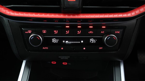 Used SEAT Arona 2024 for sale - 75657928: Photo 13