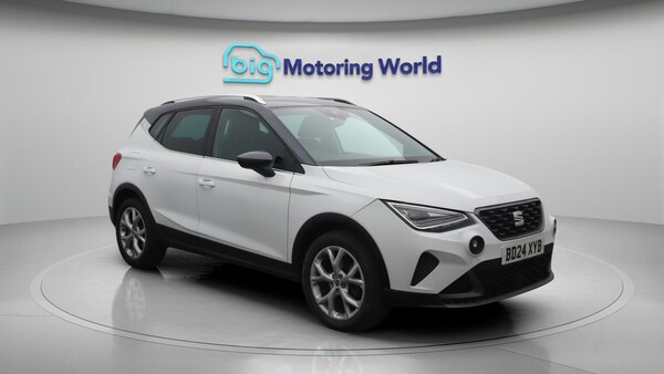 Used SEAT Arona 2024 for sale - 75657928: Photo 2