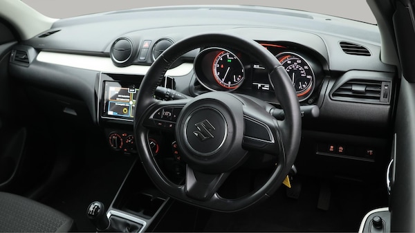 Used Suzuki Swift 2020 for sale - 76200948: Photo 10