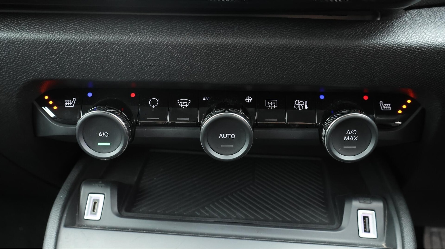 Used Citroen C4 2023 for sale - 76349060: Photo 13