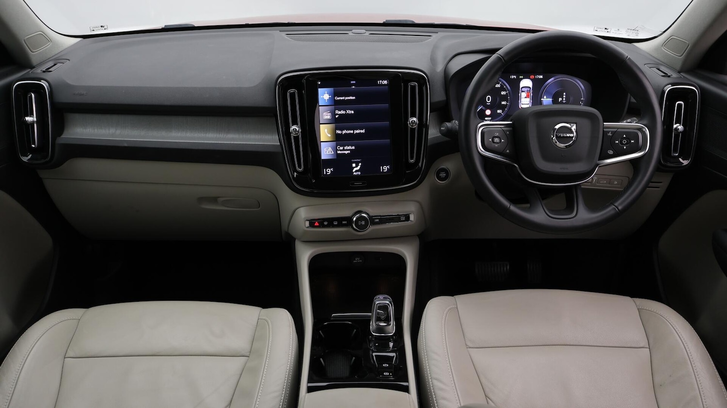 Used Volvo XC40 2021 for sale - 76619647: Photo 14