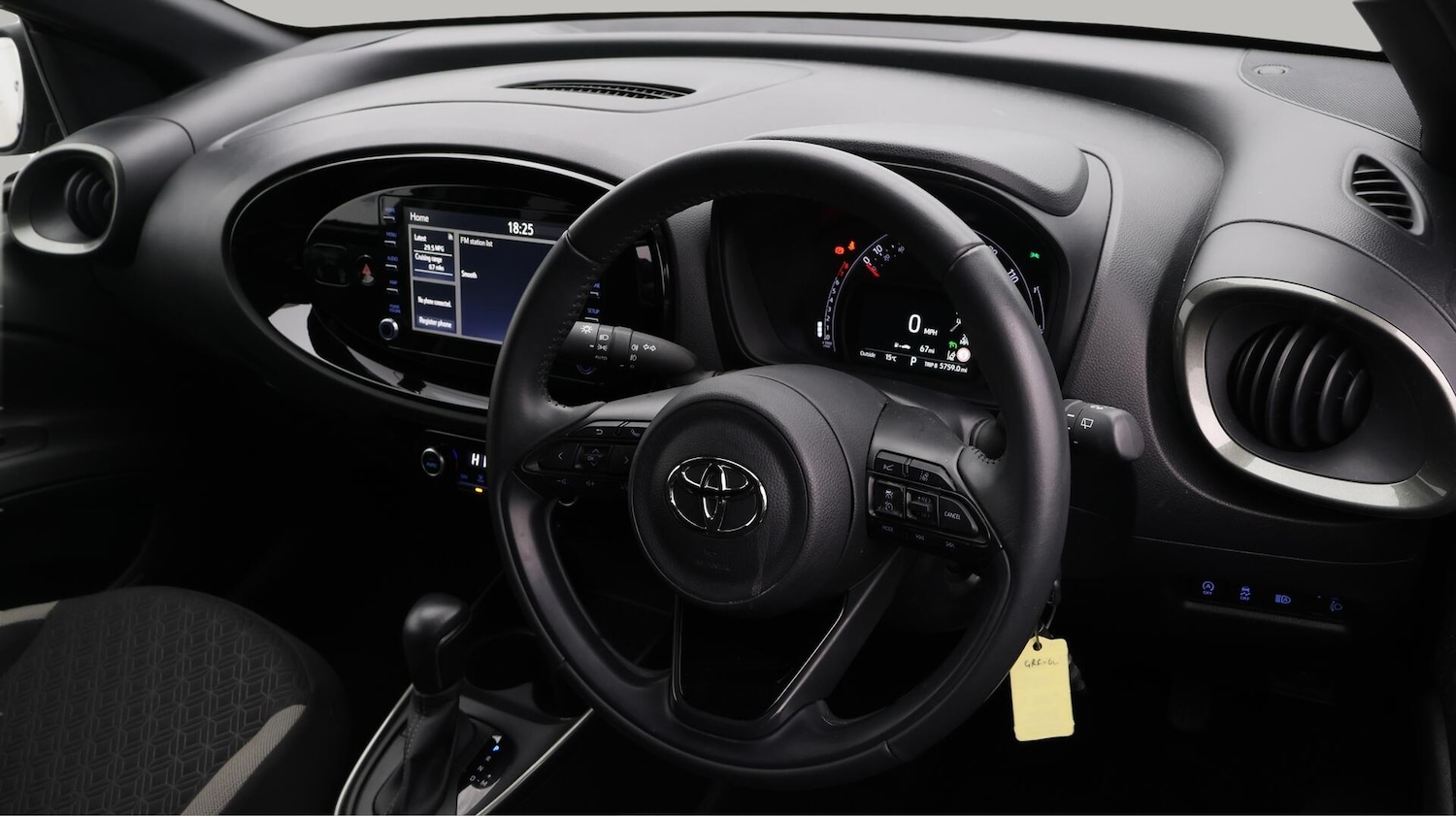 Used Toyota Aygo X 2022 for sale - 76689251: Photo 10