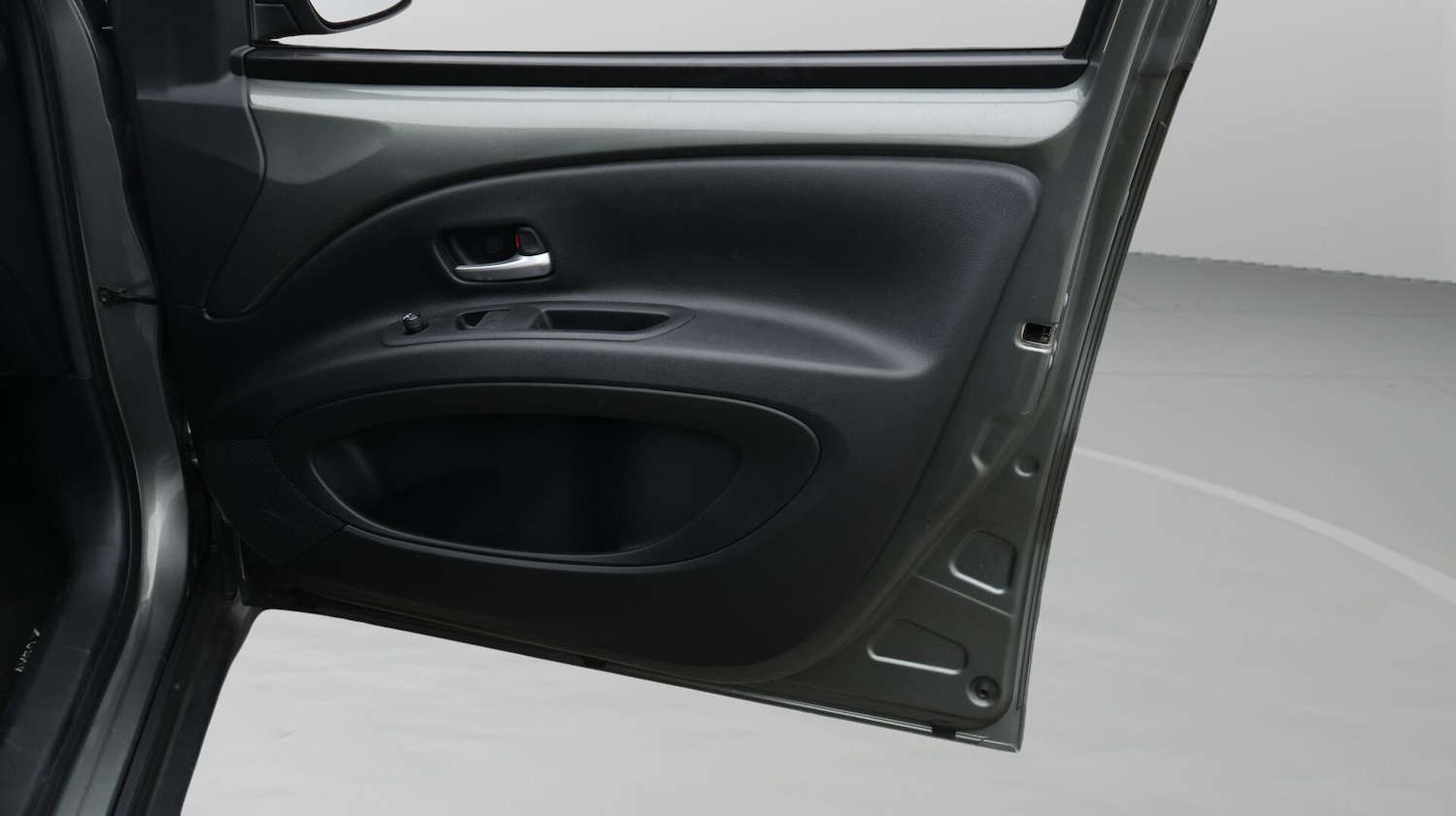 Used Toyota Aygo X 2022 for sale - 76689251: Photo 16