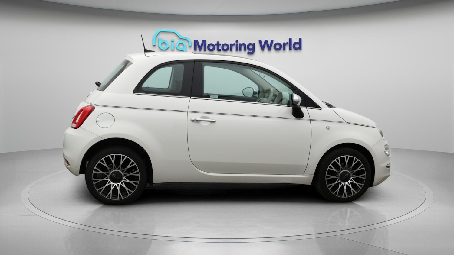 Used Fiat 500 2018 for sale - 76389380: Photo 9
