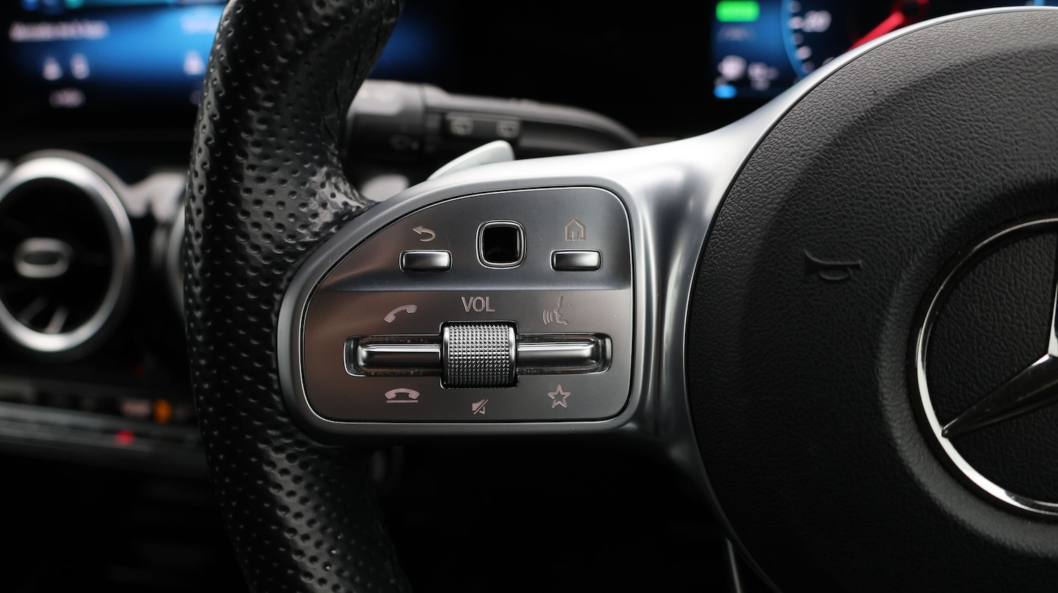 Used Mercedes-Benz GLA 2021 for sale - 77618695: Photo 23