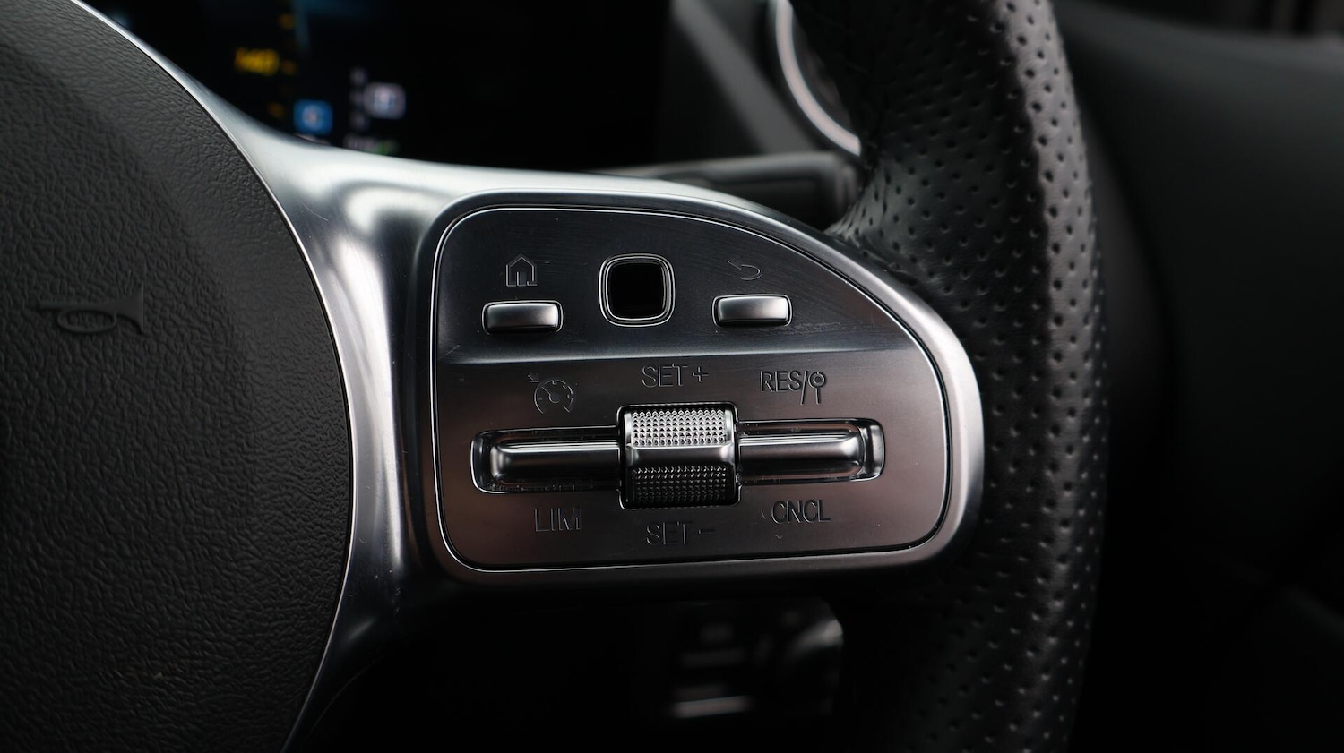 Used Mercedes-Benz GLA 2021 for sale - 76657266: Photo 27