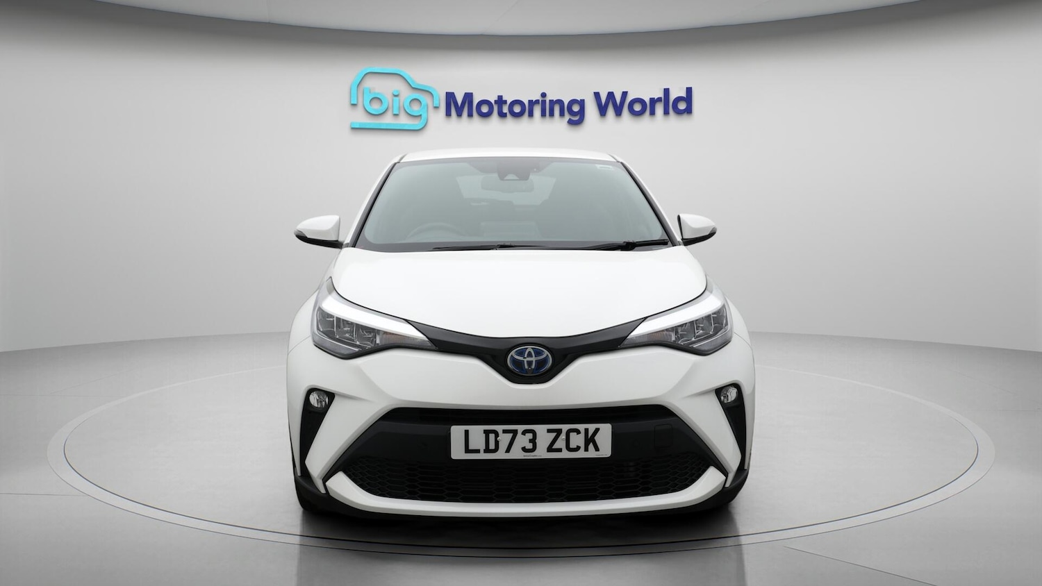 Used Toyota C-HR 2023 for sale - 76561988: Photo 3