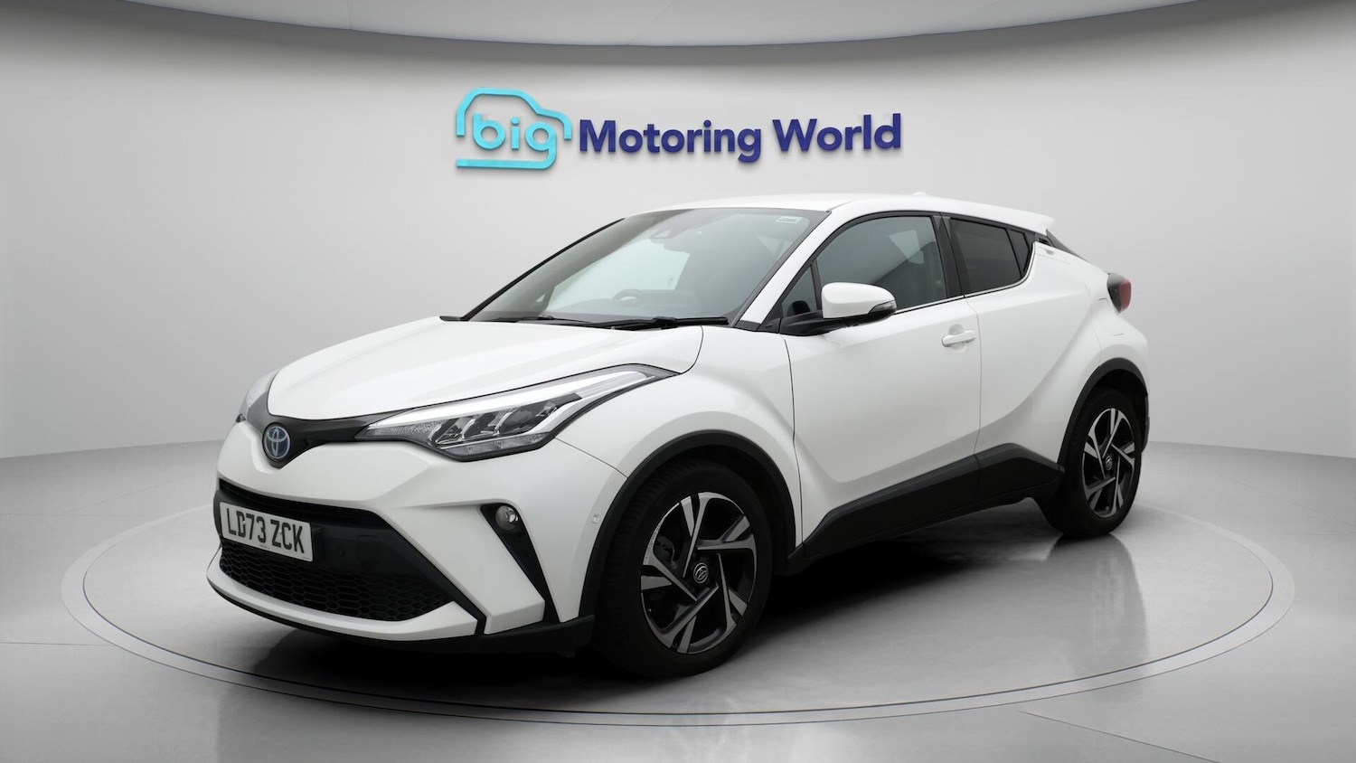 Used Toyota C-HR 2023 for sale - 76561988: Photo 4