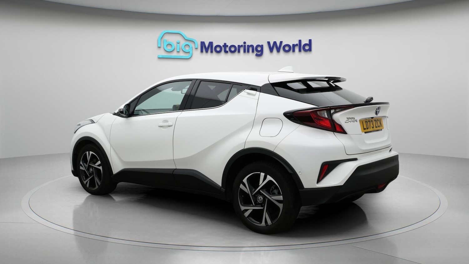 Used Toyota C-HR 2023 for sale - 76561988: Photo 6