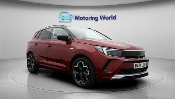 Used Vauxhall Grandland 2024 for sale - 76121871: Photo 2