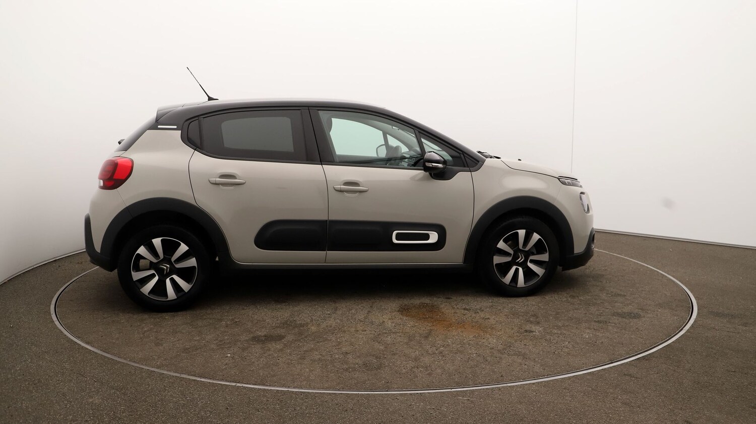 Used Citroen C3 for sale - 76808809: Photo 42