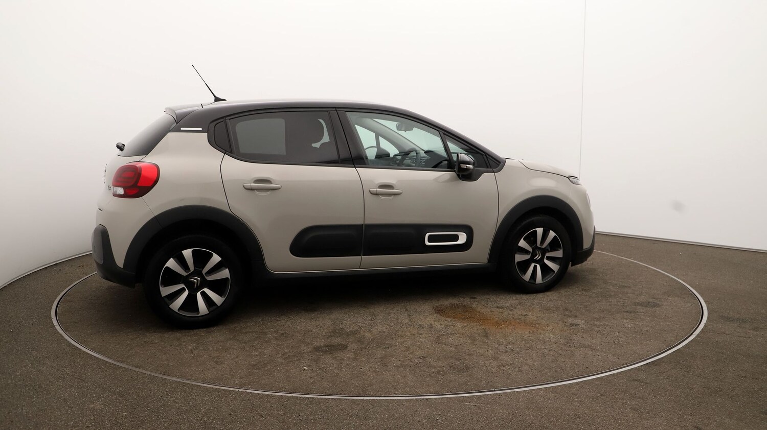 Used Citroen C3 for sale - 76808809: Photo 43
