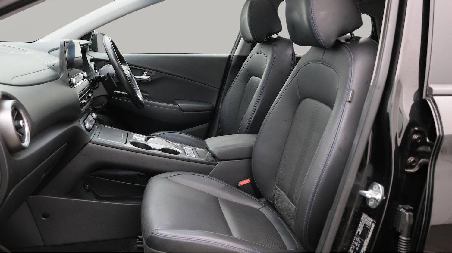 Used Hyundai KONA 2022 for sale - 76499131: Photo 15