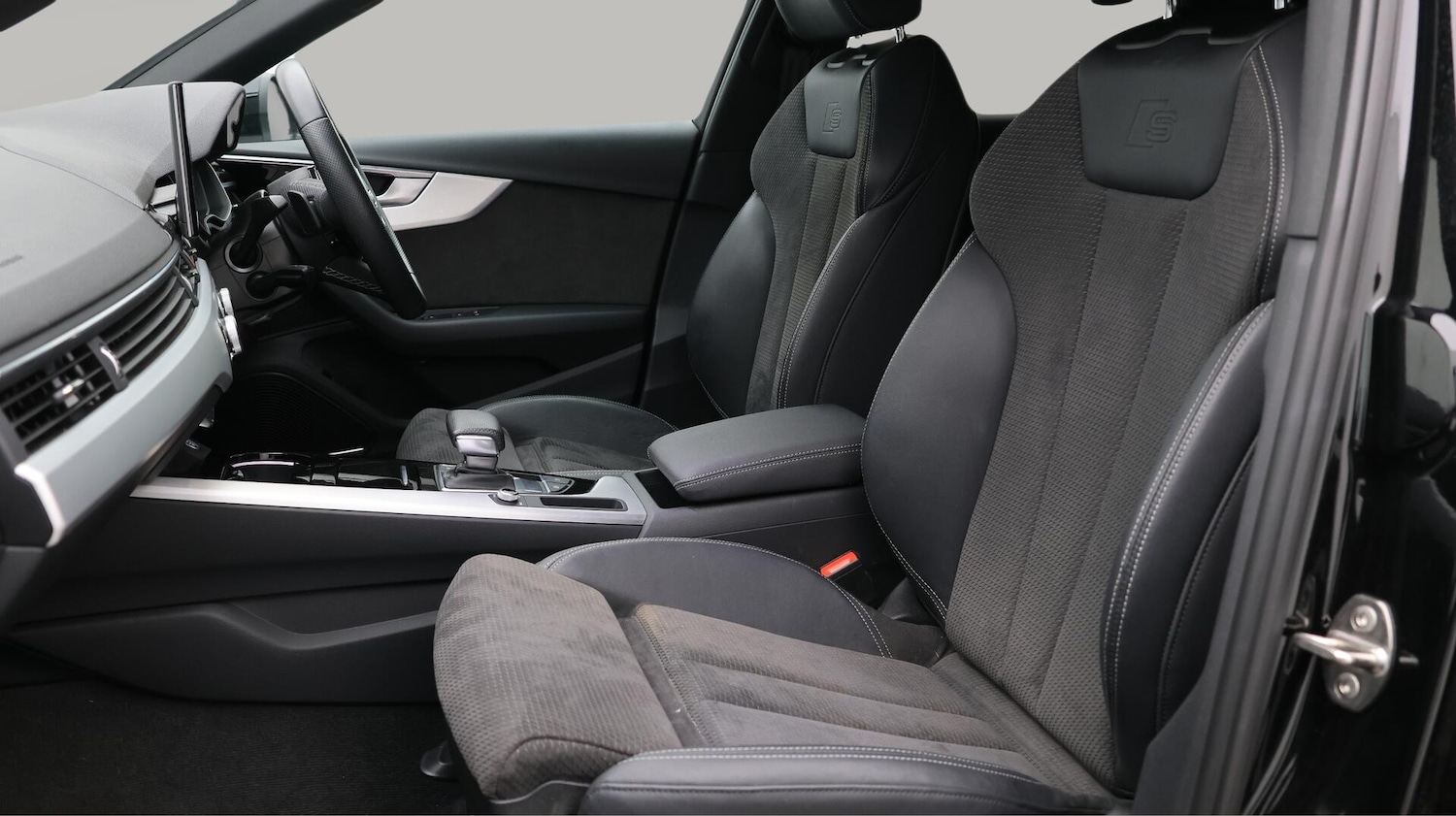 Used Audi A4 2021 for sale - 76499717: Photo 15