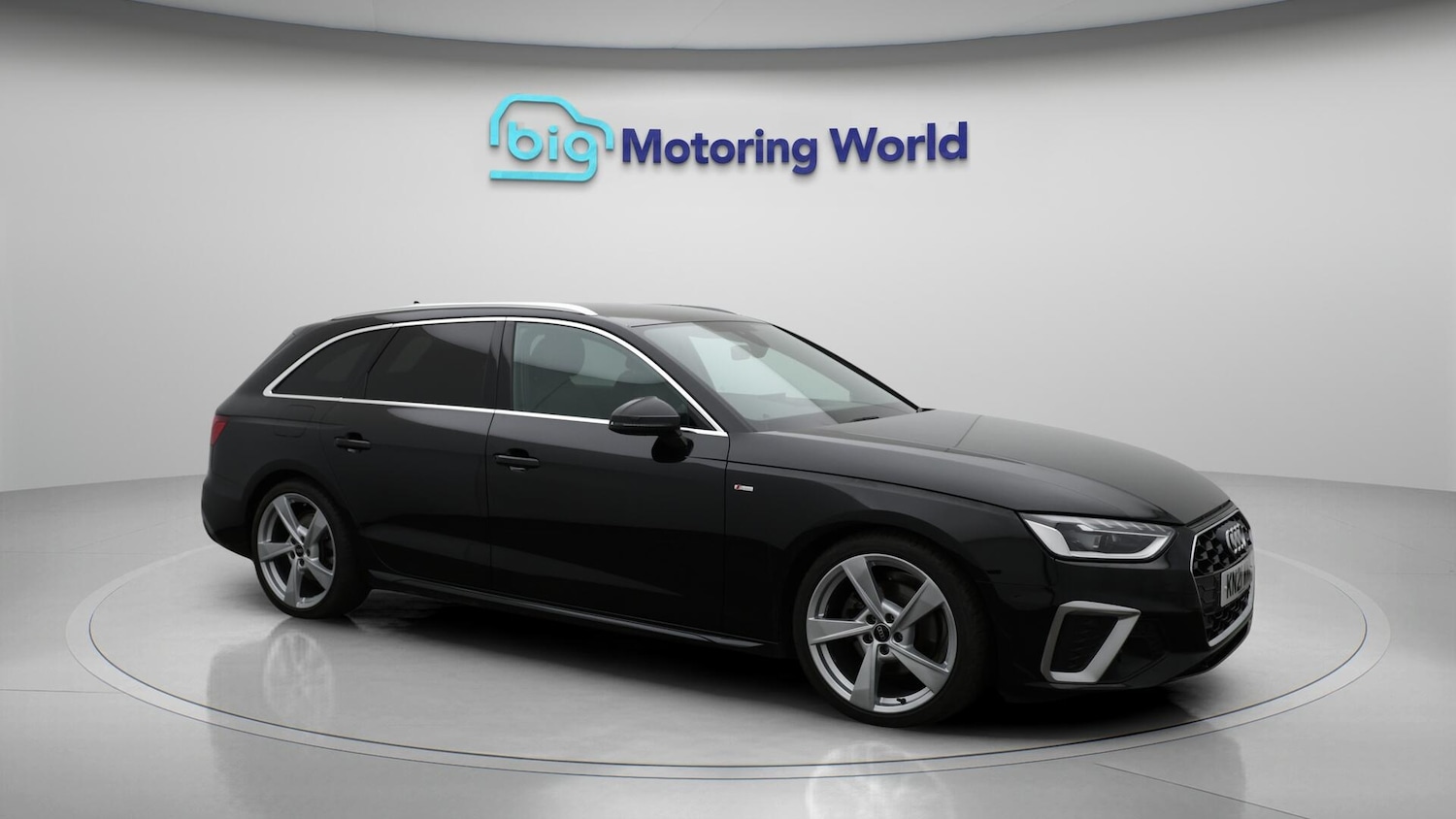 Used Audi A4 2021 for sale - 76499717: Photo 2