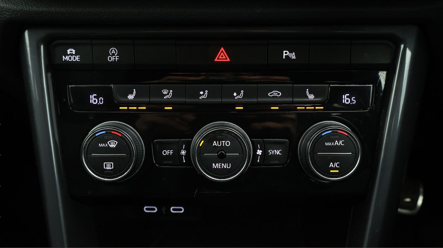 Used Volkswagen T-Roc 2020 for sale - 77451307: Photo 12